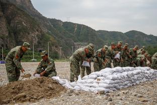 赵英杰谈离队：不能在没多少出场时间的情况下，占球队薪资空间